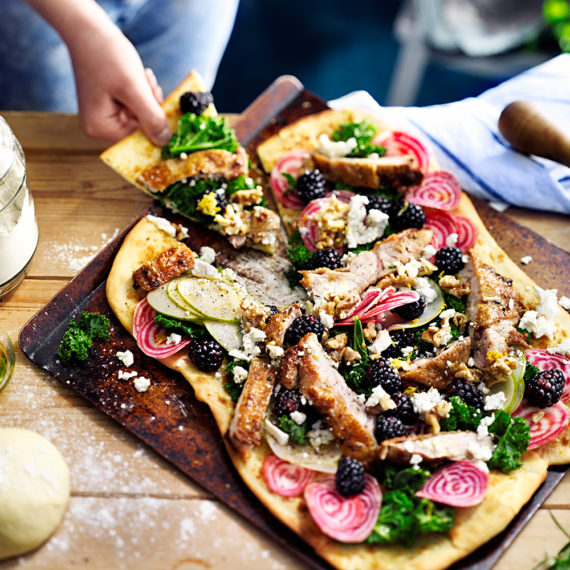 Hevefri Pizza Bianco med kylling og grønnkål